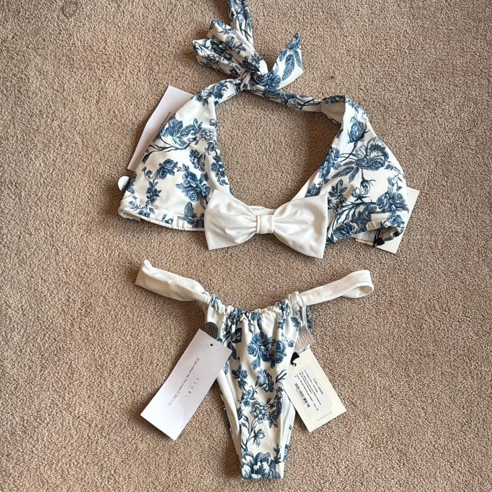 Club L London Floral Blue and White Bikini Set - Picture 3 of 11